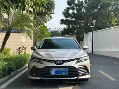 2023 Toyota Camry 2.0G Luxury — фото 2