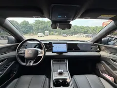 2024 BYD Qin L PHEV 80km Leading — фото 20