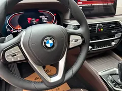 2023 BMW 5 Series 530Li Leading Luxury Package, чёрный — фото 14