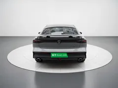 2022 Changan UNI-V 1.5T Premium — фото 3
