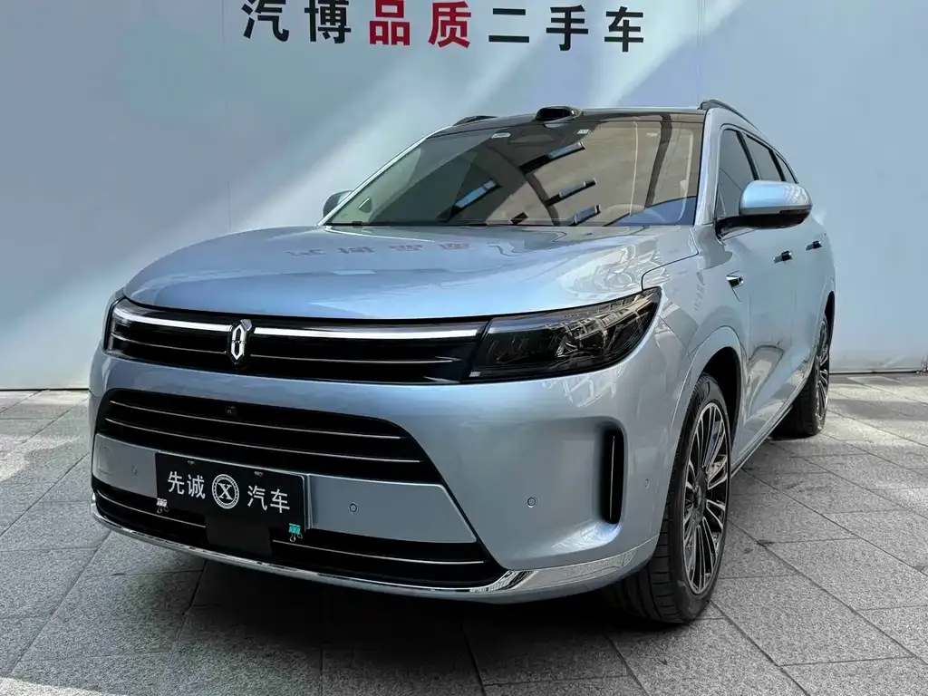 2024 Aito M7 1.5T Smart Driving 4WD Max 5-seat