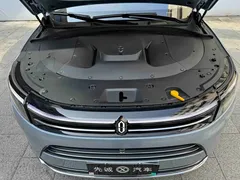 2024 Aito M7 1.5T Smart Driving 4WD Max 5-seat, синий — фото 18