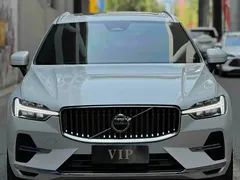 2023 Volvo XC60 4WD Luxury, белый — фото 2