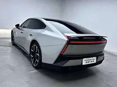 2025 Xpeng P7 702 Long Range Ultra — фото 6