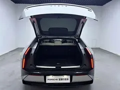 2025 Xpeng P7 702 Long Range Ultra — фото 7