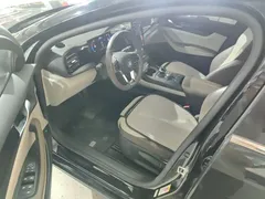 2023 BYD Qin PLUS Champion DM-i PHEV 55KM Leading, чёрный — фото 18
