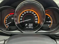 2022 Toyota Yaris L Zhixuan X 1.5L CVT Luxury Plus, белый — фото 12