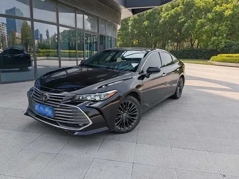 2019 Toyota Avalon 2.0L XLE Premium