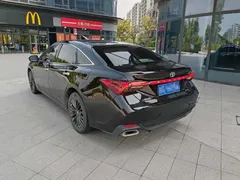 2019 Toyota Avalon 2.0L XLE Premium, чёрный — фото 5