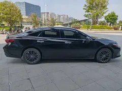 2019 Toyota Avalon 2.0L XLE Premium, чёрный — фото 6