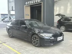 2021 BMW 5 Series 525i M Sport Package, чёрный — фото 7