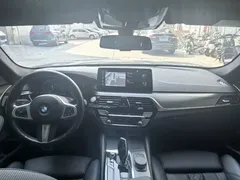 2021 BMW 5 Series 525i M Sport Package, чёрный — фото 9
