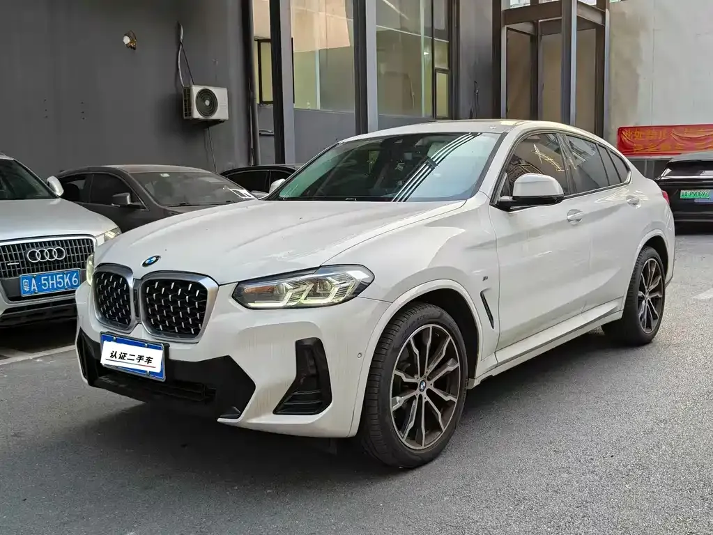 2022 BMW X4 30i M Sport Package