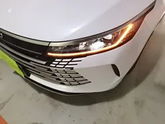 2024 BYD Destroyer 05 DM-i PHEV 55km Luxury, белый — фото 24
