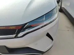 2025 BYD Yuan UP Smart Driving 401km Vitality, белый — фото 24