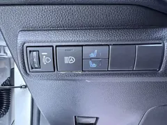2021 Toyota Corolla TNGA 1.5L CVT GR Sport, белый — фото 9