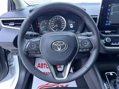 2021 Toyota Corolla TNGA 1.5L CVT GR Sport, белый — фото 11