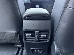2021 Toyota Corolla TNGA 1.5L CVT GR Sport, белый — фото 15