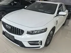 2023 Geely Preface 1.5TD Kunlun, белый — фото 1