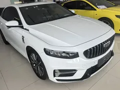 2023 Geely Preface 1.5TD Kunlun, белый — фото 3
