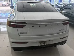 2023 Geely Preface 1.5TD Kunlun, белый — фото 9