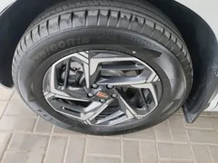 2023 Hongqi HS3 1.5T 2WD, белый — фото 23