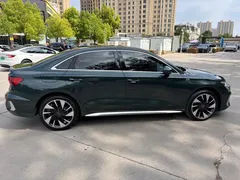2023 Audi A3L Limousine 35 TFSI Fashion Sport, зелёный — фото 16