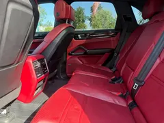 2022 Porsche Cayenne 3.0T Platinum, белый — фото 9