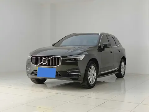 2021 Volvo XC60 4WD Luxury