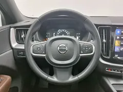 2021 Volvo XC60 4WD Luxury, чёрный — фото 14