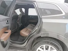 2021 Volvo XC60 4WD Luxury, чёрный — фото 16