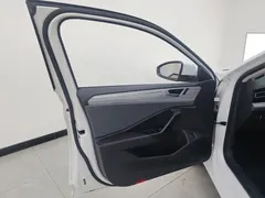 2023 Volkswagen Sagitar 300TSI DSG, белый — фото 7