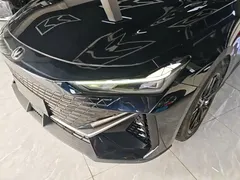 2022 Changan UNI-V 1.5T Premium, чёрный — фото 24