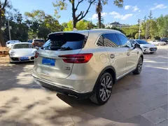 2022 Hongqi HS5 2.0T 4WD — фото 16