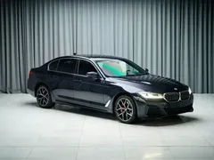 2021 BMW 5 Series 530Li Premium M Sport Package, чёрный — фото 3