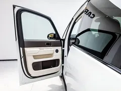 2024 Li Auto MEGA Ultra, белый — фото 5