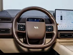 2024 Li Auto MEGA Ultra, белый — фото 19