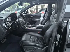 2021 Audi Q8 55 TFSI Sport, чёрный — фото 6