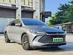 2025 BYD Qin PLUS DM-i PHEV Smart Driving 55km Leading — фото 3