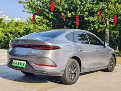 2025 BYD Qin PLUS DM-i PHEV Smart Driving 55km Leading — фото 6