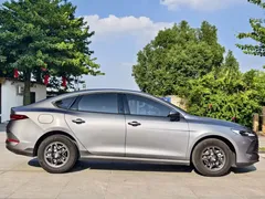2025 BYD Qin PLUS DM-i PHEV Smart Driving 55km Leading — фото 7