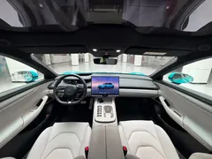 2024 Xiaomi SU7 4WD Long Range Advanced ADAS Max, синий — фото 15