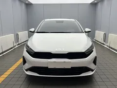 2023 Kia Cerato 1.5L CVT Luxury, белый — фото 2