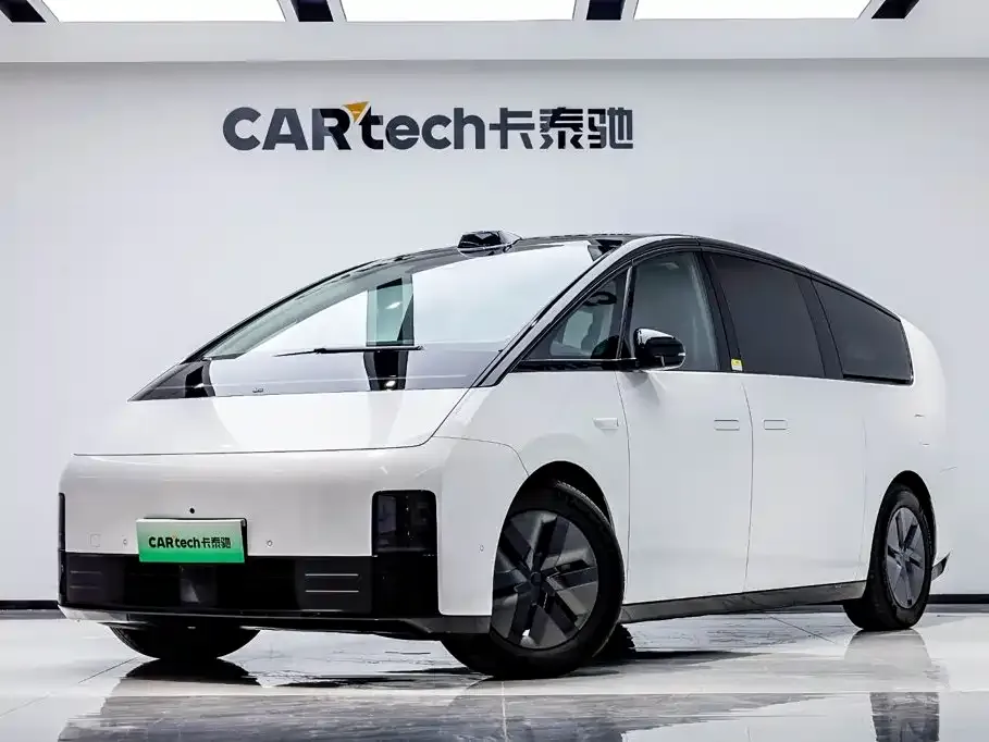 2024 Li Auto MEGA Ultra