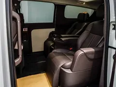 2024 Li Auto MEGA Ultra, белый — фото 7
