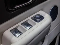 2024 Li Auto MEGA Ultra, белый — фото 27