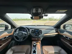 2023 Volvo XC90 7-seat, чёрный — фото 3