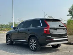 2023 Volvo XC90 7-seat, чёрный — фото 5