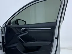 2022 Audi A3L Limousine 35 TFSI Luxury, белый — фото 20