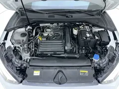 2022 Audi A3L Limousine 35 TFSI Luxury, белый — фото 23